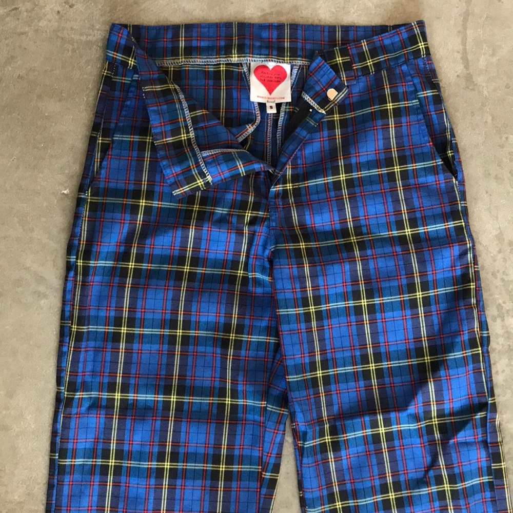 O mighty Plaid Pants 😍